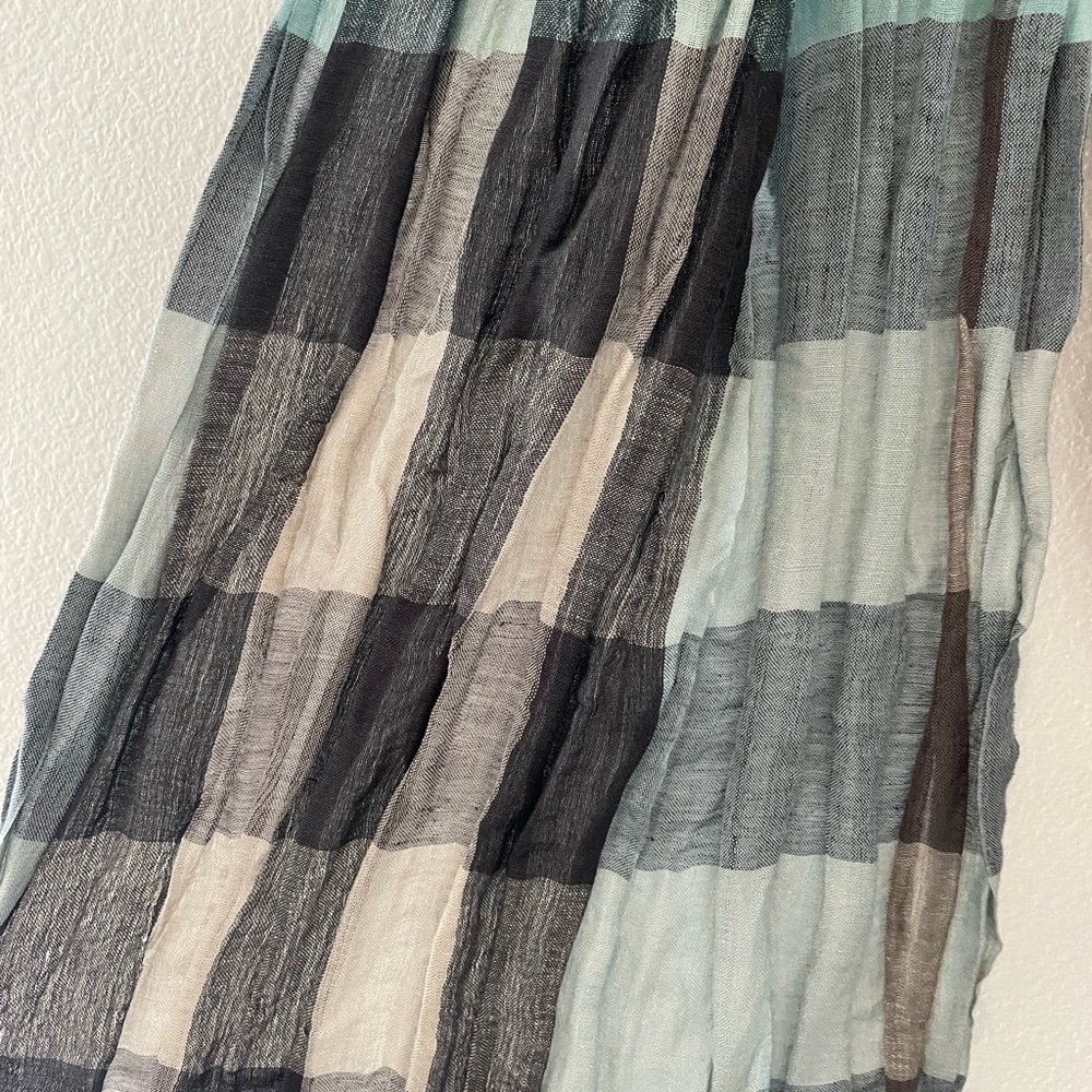 BURBERRY SCARF - Picture 2 of 4